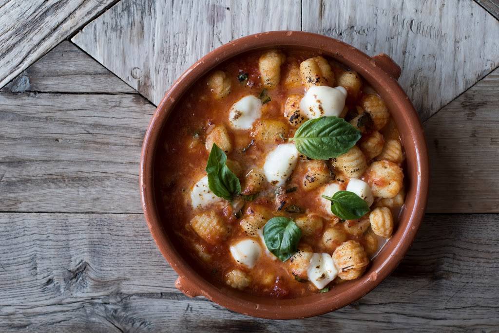 Basta Italian Restaurant | restaurant | 2195 Broad St, Cranston, RI 02910, USA | 4014612300 OR +1 401-461-2300