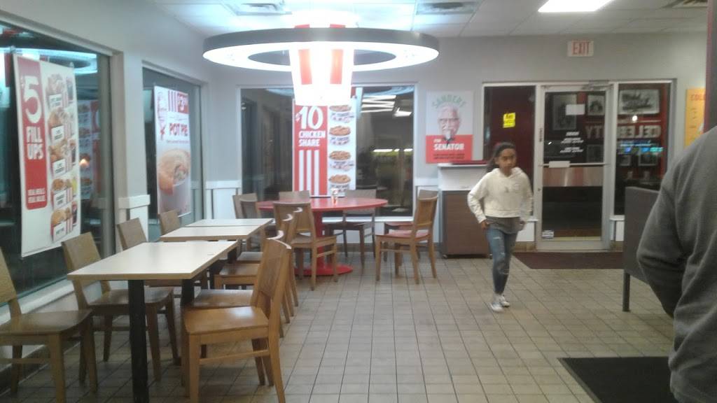 KFC | restaurant | 200 W Euless Blvd, Euless, TX 76040, USA | 8173543073 OR +1 817-354-3073