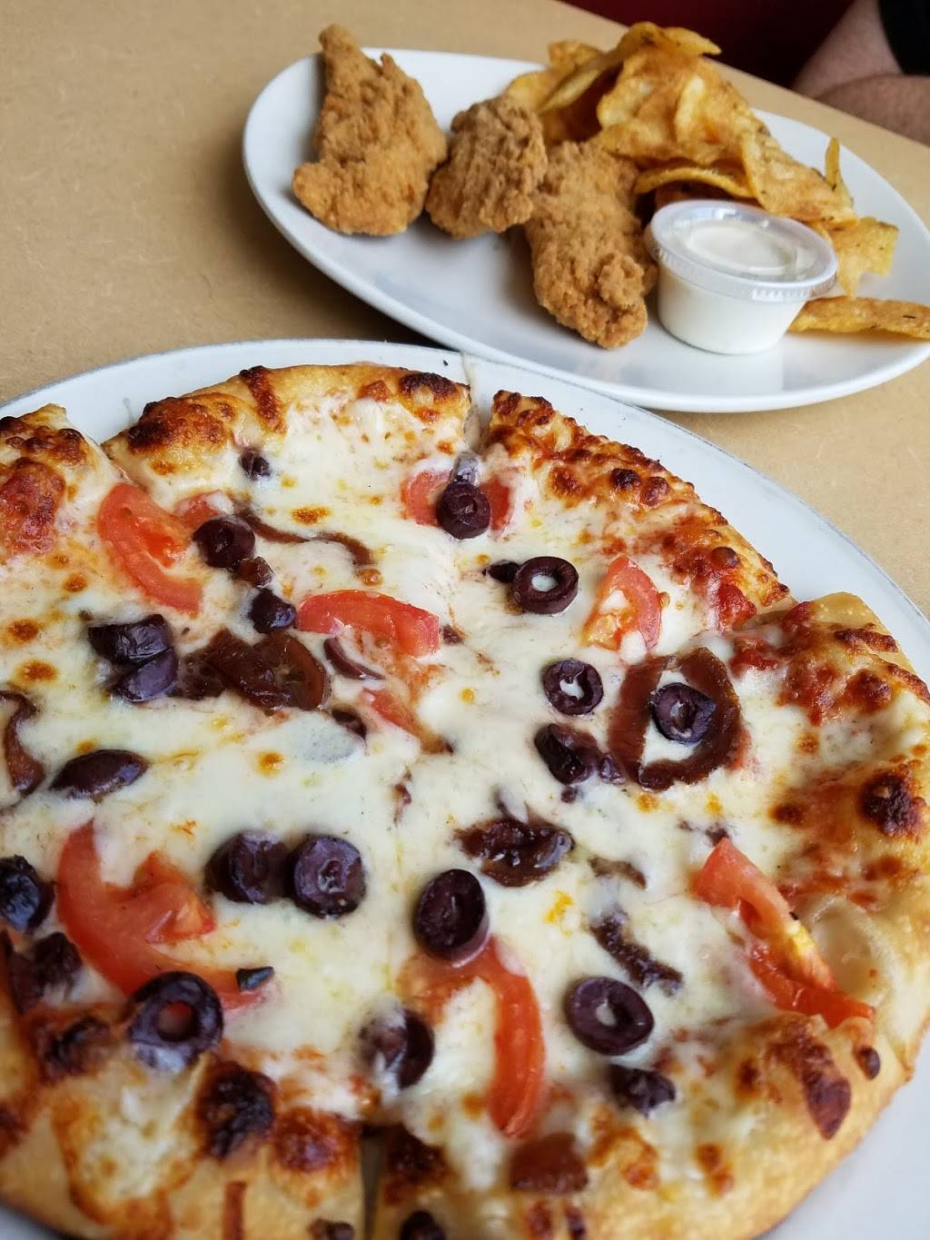 The Loop Pizza Grill | restaurant | 450 State Rd 13, Jacksonville, FL 32259, USA | 9042302202 OR +1 904-230-2202