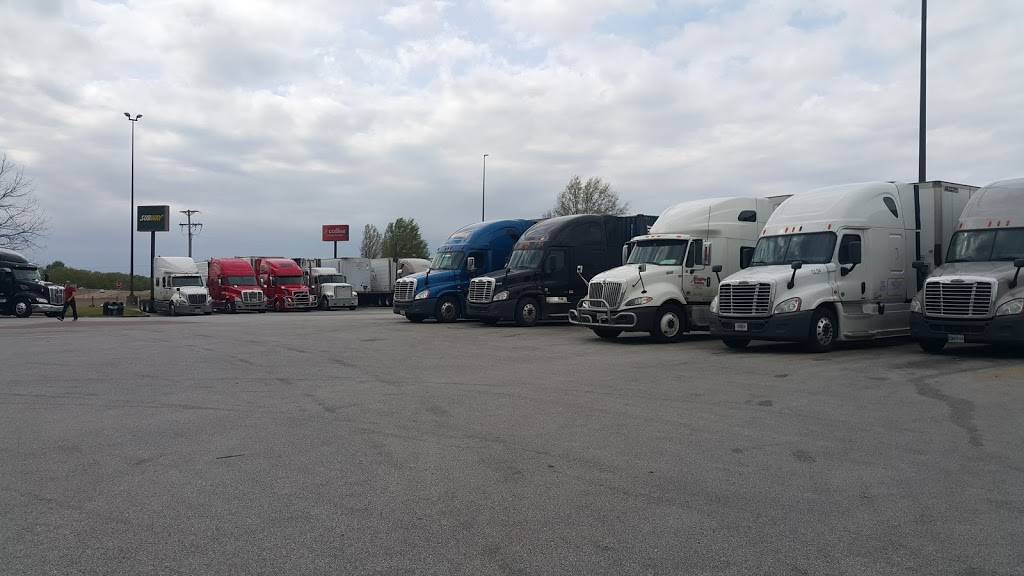 Flying J Travel Center | restaurant | 4740 Bethel Rd, Olive Branch, MS 38654, USA | 6628951001 OR +1 662-895-1001