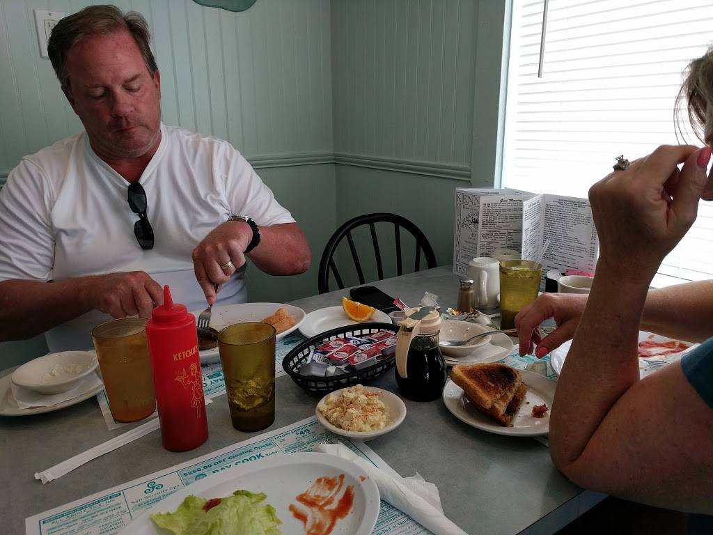 Kennys Korner Restaurant | restaurant | 17702 Gulf Blvd, Redington Shores, FL 33708, USA | 7273916811 OR +1 727-391-6811