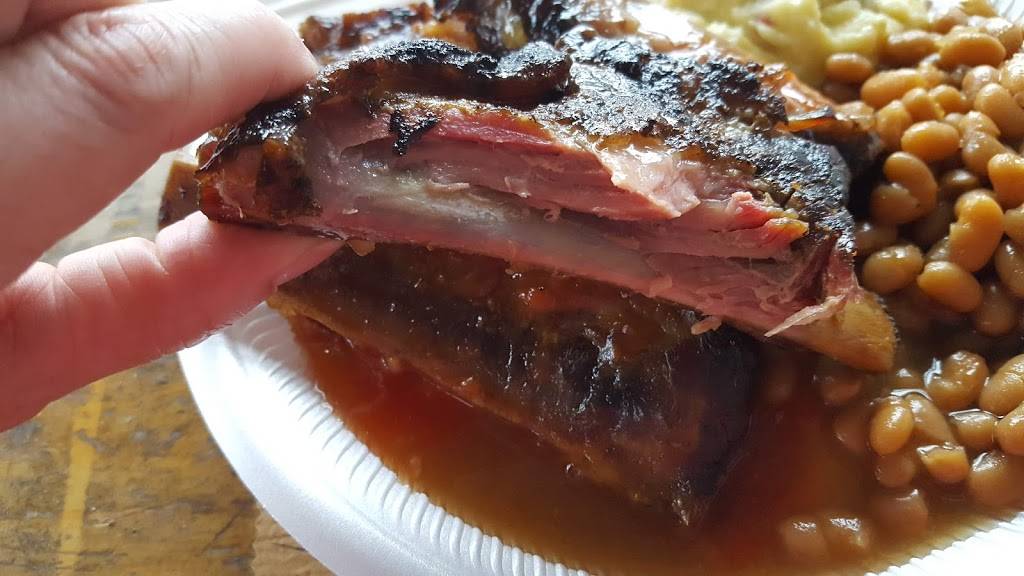 Sams BBQ | restaurant | 2000 E 12th St, Austin, TX 78702, USA | 5124780378 OR +1 512-478-0378