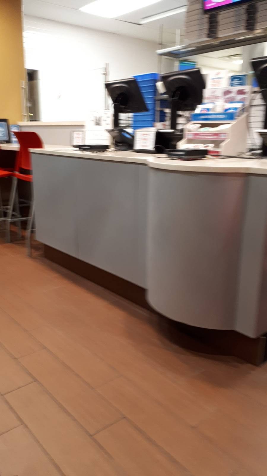 Dominos Pizza | meal delivery | 806 S 4th St, Chickasha, OK 73018, USA | 4052225212 OR +1 405-222-5212