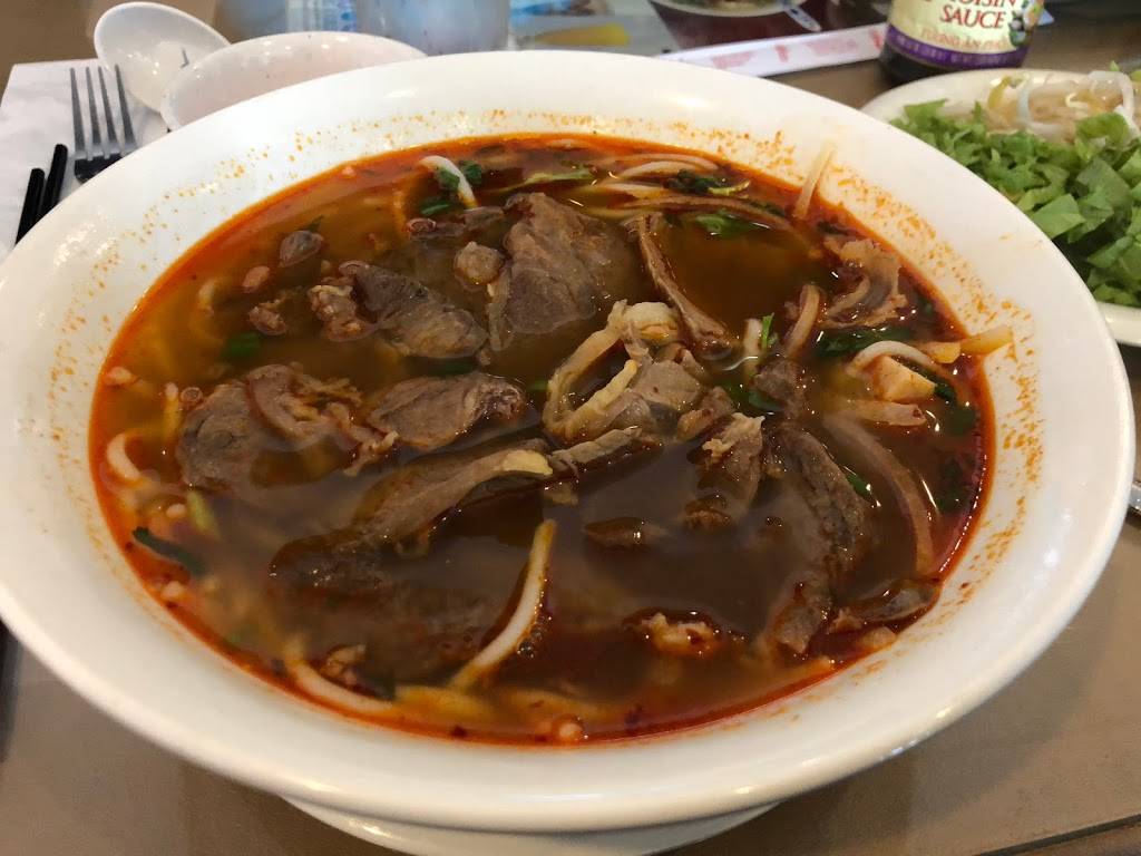 Pho Hang & Grill | meal takeaway | 1701 Cypress Creek Pkwy, Houston, TX 77090, USA | 8322861352 OR +1 832-286-1352