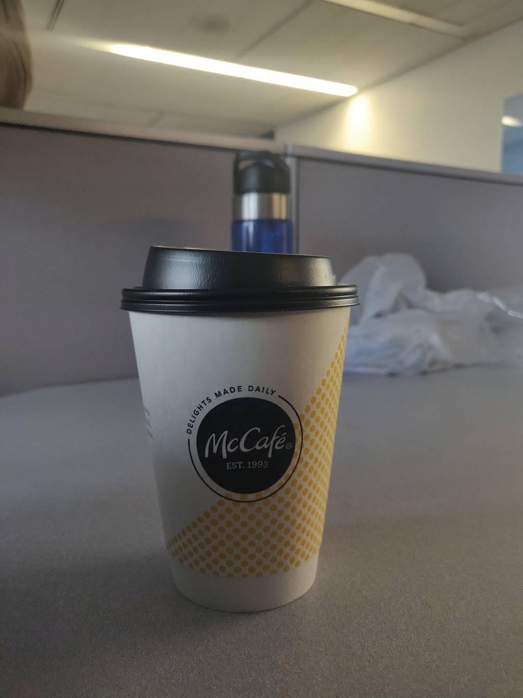 McDonalds | restaurant | Empire State Plaza, Albany, NY 12220, USA | 5184320340 OR +1 518-432-0340