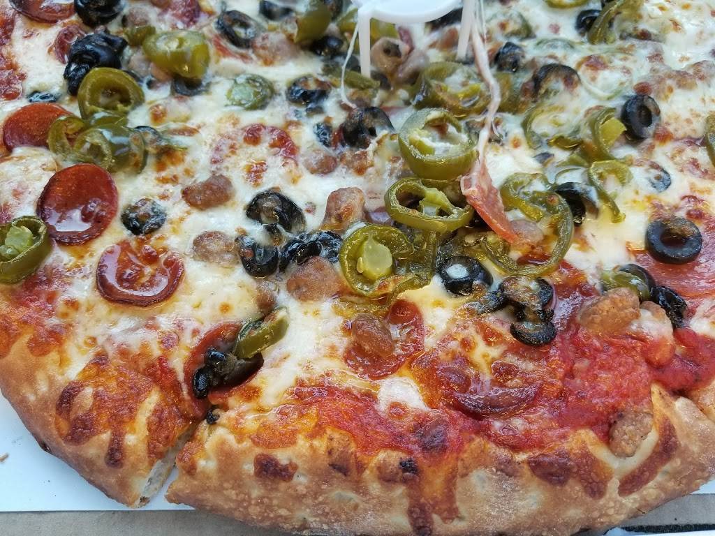 Green Lantern Pizza | restaurant | 28960 John R Rd, Madison Heights, MI 48071, USA | 2485415439 OR +1 248-541-5439