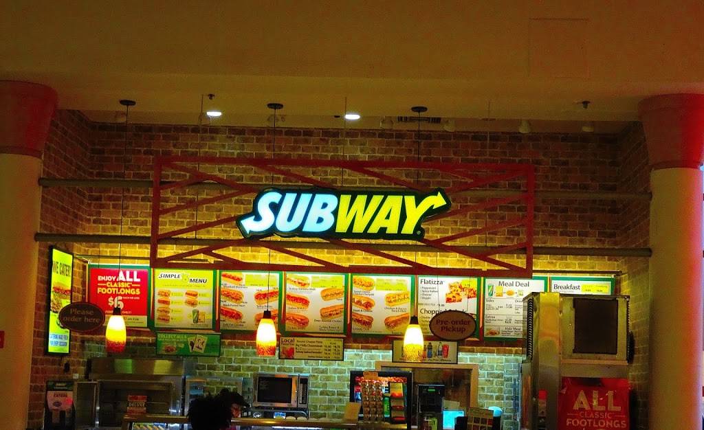 Subway | restaurant | 222 E Towne Way FC7, Madison, WI 53704, USA | 6084058019 OR +1 608-405-8019