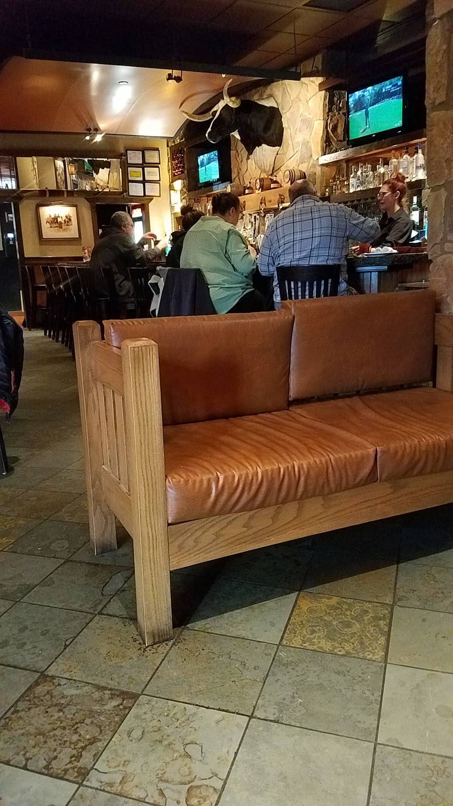 LongHorn Steakhouse | meal takeaway | 1110 Town Square Rd, Pottstown, PA 19465, USA | 6107189505 OR +1 610-718-9505