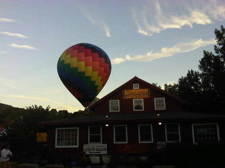 Truc Orient Express | restaurant | 3 Harris St, West Stockbridge, MA 01266, USA | 4132324204 OR +1 413-232-4204