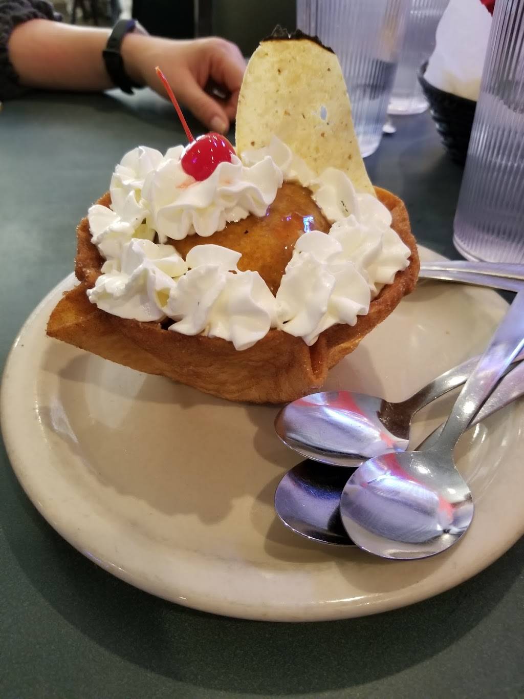 Jalapenos | restaurant | 7729 151st St, Overland Park, KS 66223, USA | 9136813555 OR +1 913-681-3555