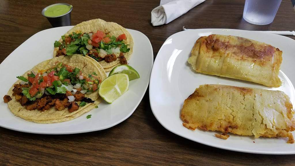 Tacos FAVORITO | restaurant | 1865 Mt Meigs Rd, Montgomery, AL 36107, USA | 3346764222 OR +1 334-676-4222