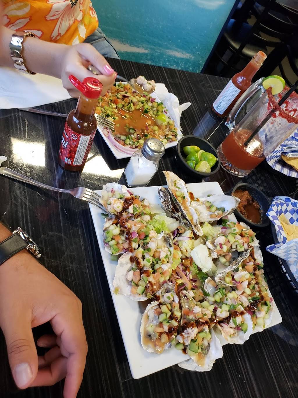 Mariscos El Capitan | restaurant | 1106 S Bristol St, Santa Ana, CA 92704, USA | 7144863388 OR +1 714-486-3388