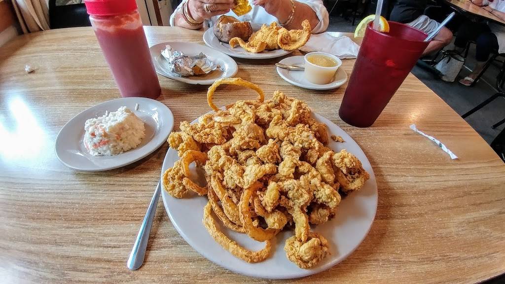 Essex Seafood Two | restaurant | 1360 West, FL-40, Pierson, FL 32180, USA | 3867491557 OR +1 386-749-1557