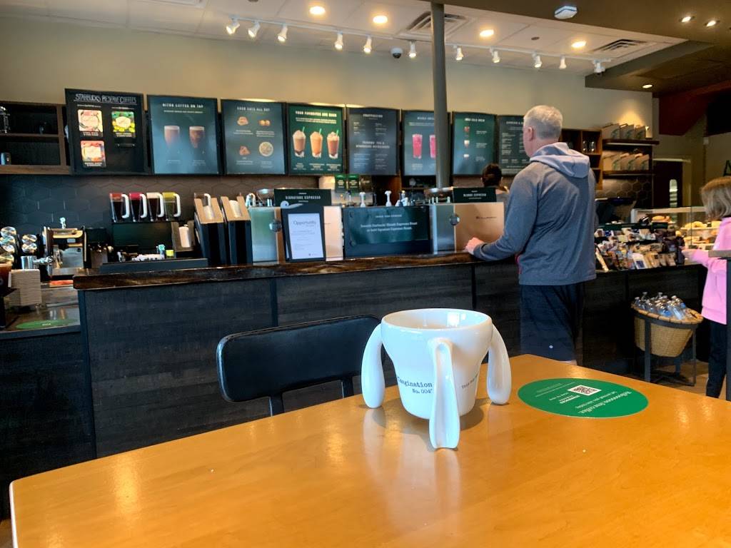Starbucks | cafe | 566 Chestnut St Space 3-4, Winnetka, IL 60093, USA | 8474418252 OR +1 847-441-8252