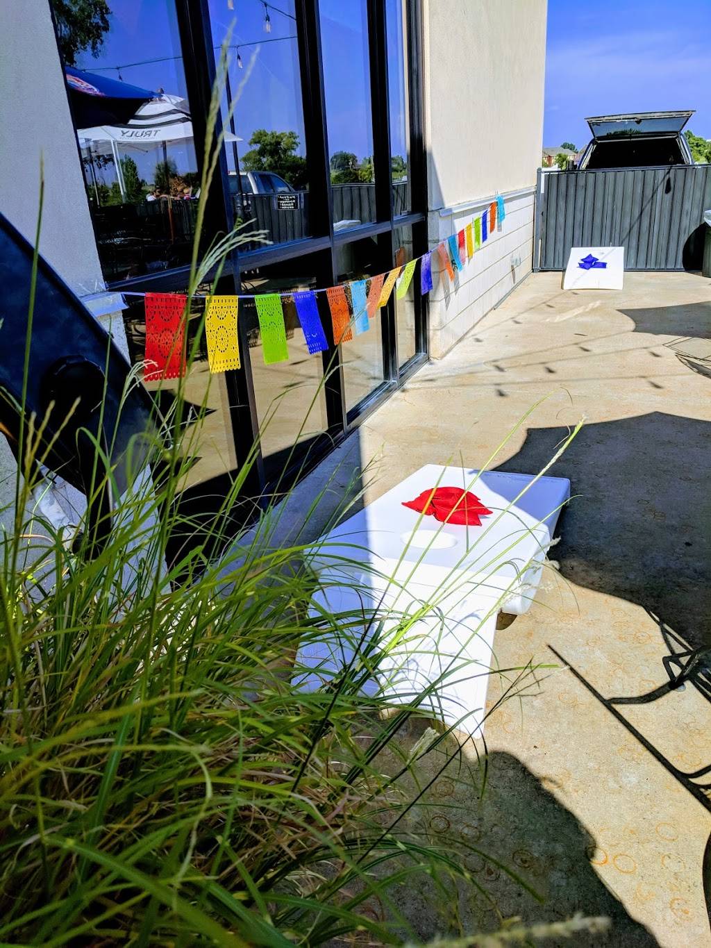 Elm Street Pub | restaurant | 329 S Elm St #165, Jenks, OK 74037, USA | 9182960448 OR +1 918-296-0448