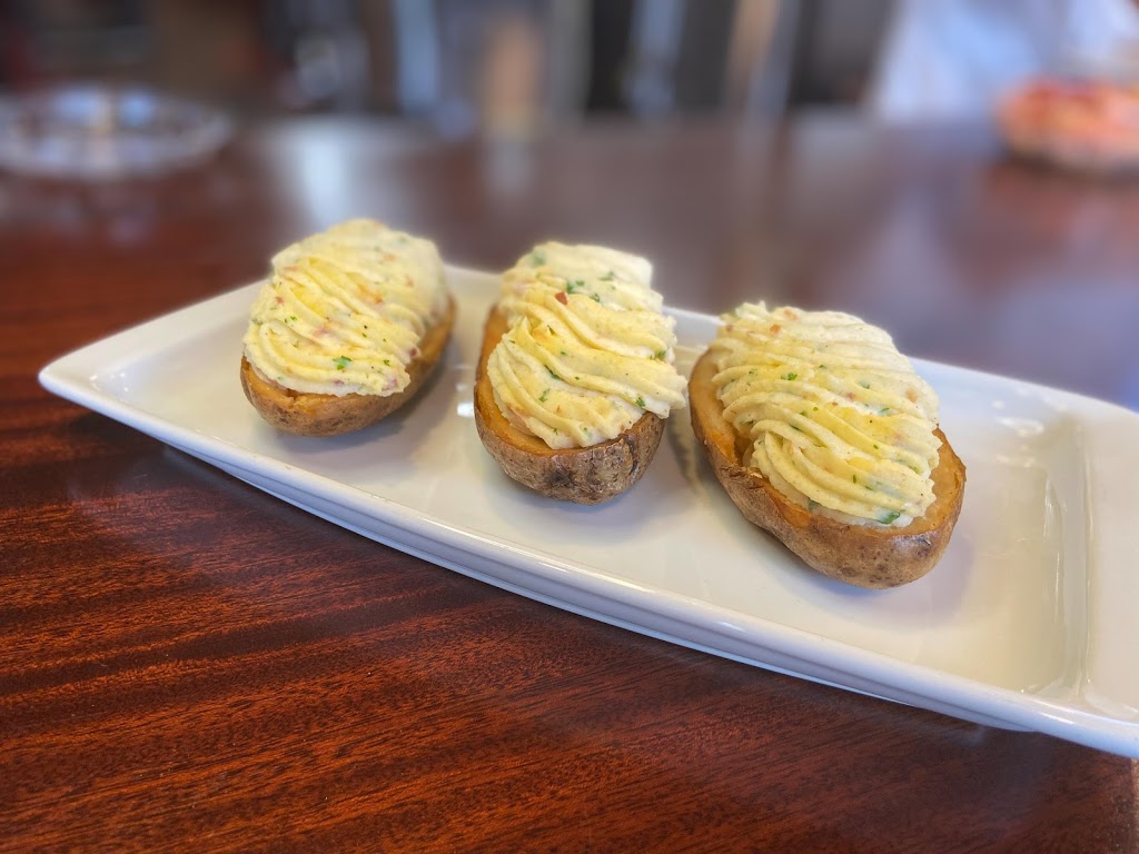 Moody’s Kitchen | meal takeaway | 7129 Merrimac Trail, Williamsburg, VA 23185, USA | 7572291195 OR +1 757-229-1195