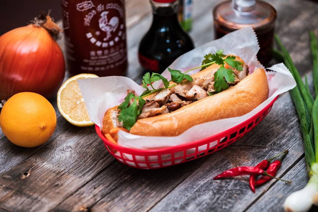 Pho Vi-Vi Pearland | restaurant | 1921 E Broadway St, Pearland, TX 77581, USA | 8322882170 OR +1 832-288-2170