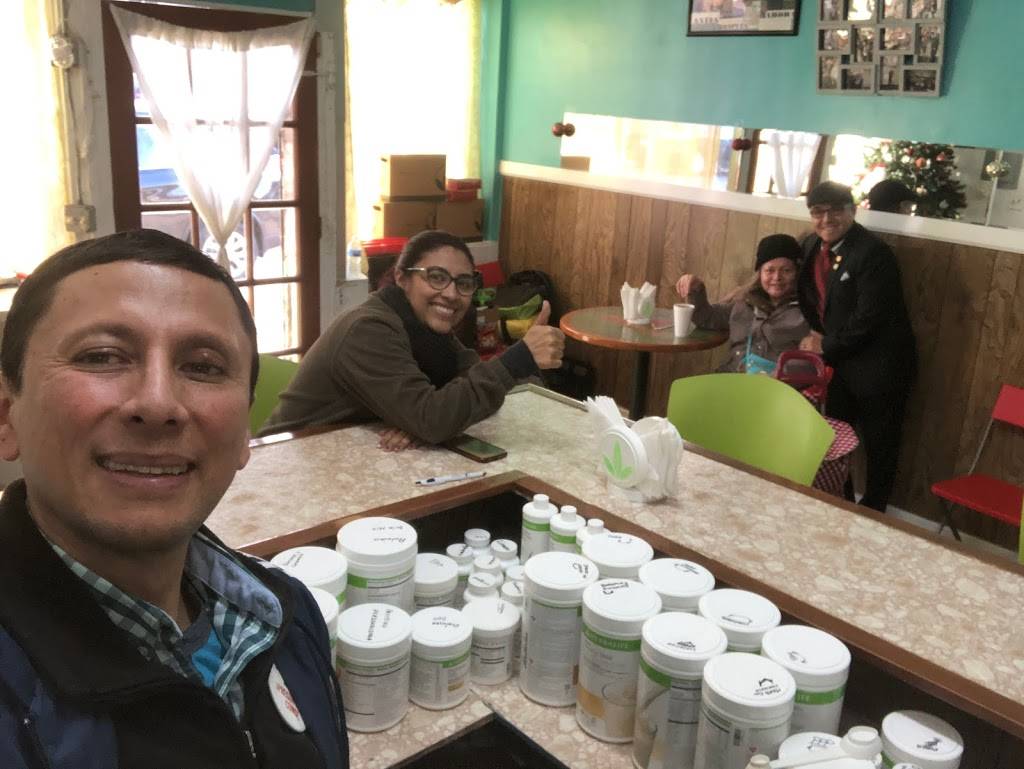 Helio’s Club - Edith | restaurant | 7b High St, Elizabeth, NJ 07202, USA | 9084566342 OR +1 908-456-6342