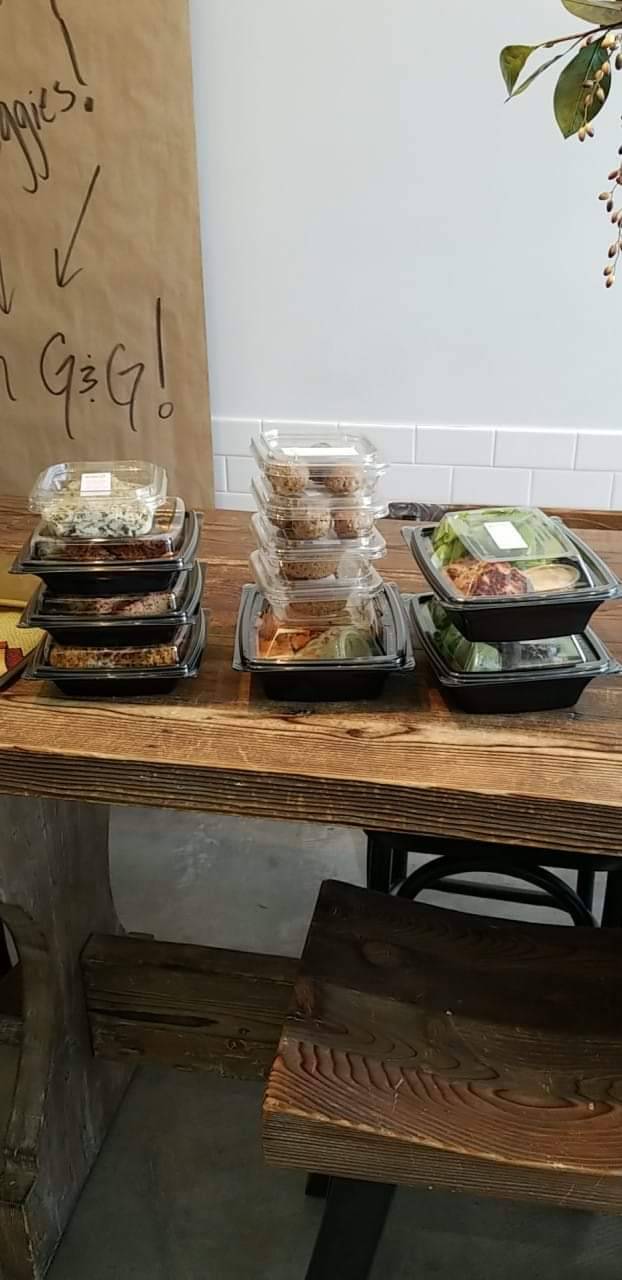 Eat By Stacey Weber | restaurant | 4740 E Shea Blvd, Phoenix, AZ 85028, USA | 6023289344 OR +1 602-328-9344