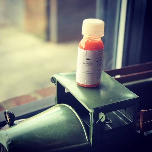 Green Brothers Juice Co. | restaurant | 101 S Tryon St, Charlotte, NC 28280, USA | 7045759280 OR +1 704-575-9280
