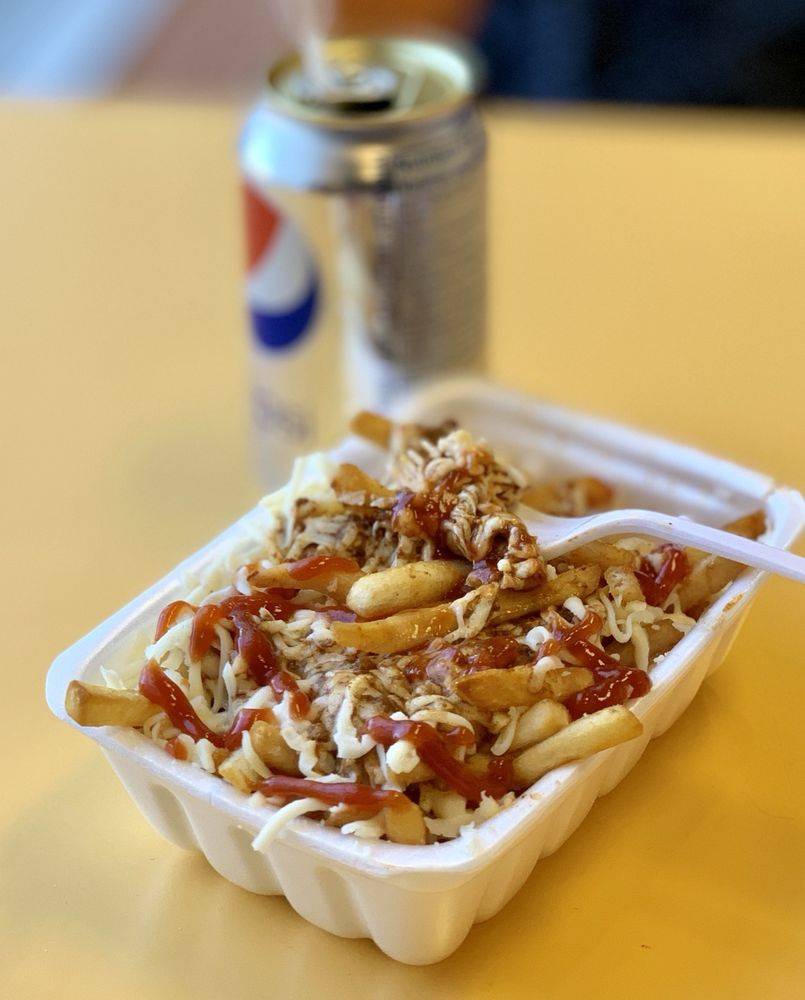 Dic Anns Marché Central | restaurant | 1010 Rue Legendre O, Montréal, QC H4N 3L9, Canada | 5143818555 OR +1 514-381-8555