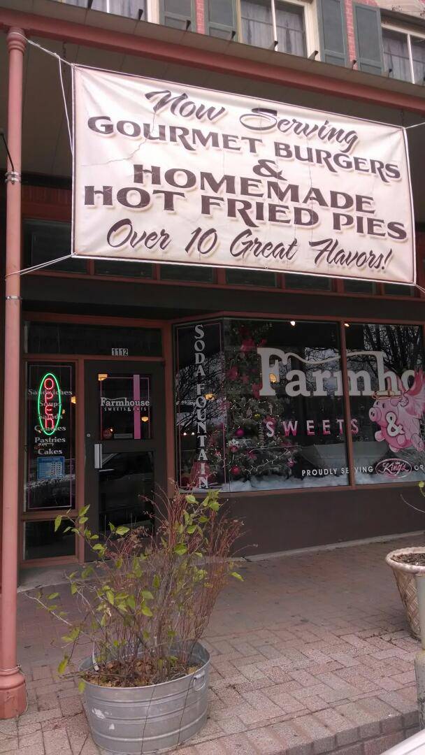 Farmhouse Sweets & Eats | meal takeaway | 1112 11th St, Huntsville, TX 77340, USA | 9362916988 OR +1 936-291-6988