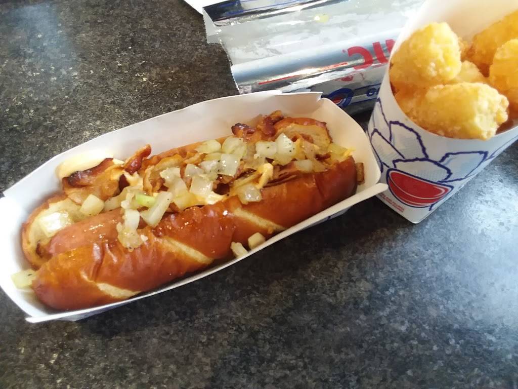 Sonic Drive-In | restaurant | 3704 84th Ave Cir E, Sarasota, FL 34243, USA | 9419076100 OR +1 941-907-6100