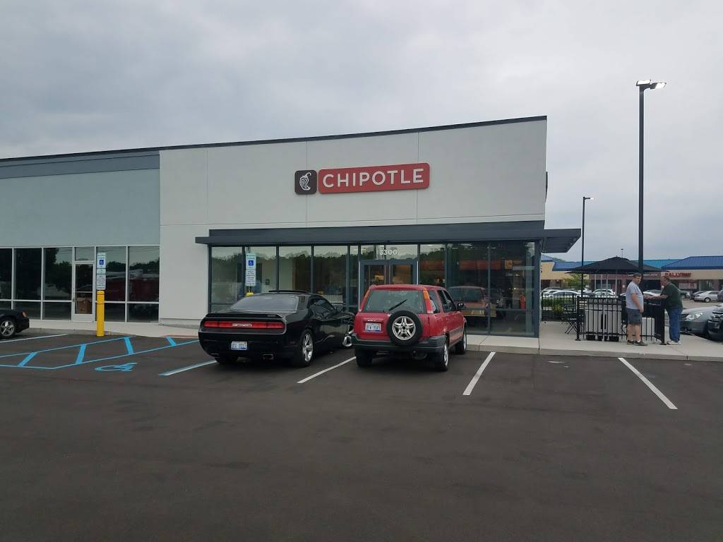 Chipotle Mexican Grill | restaurant | 3300 Alpine Ave NW, Grand Rapids, MI 49544, USA | 6166474260 OR +1 616-647-4260