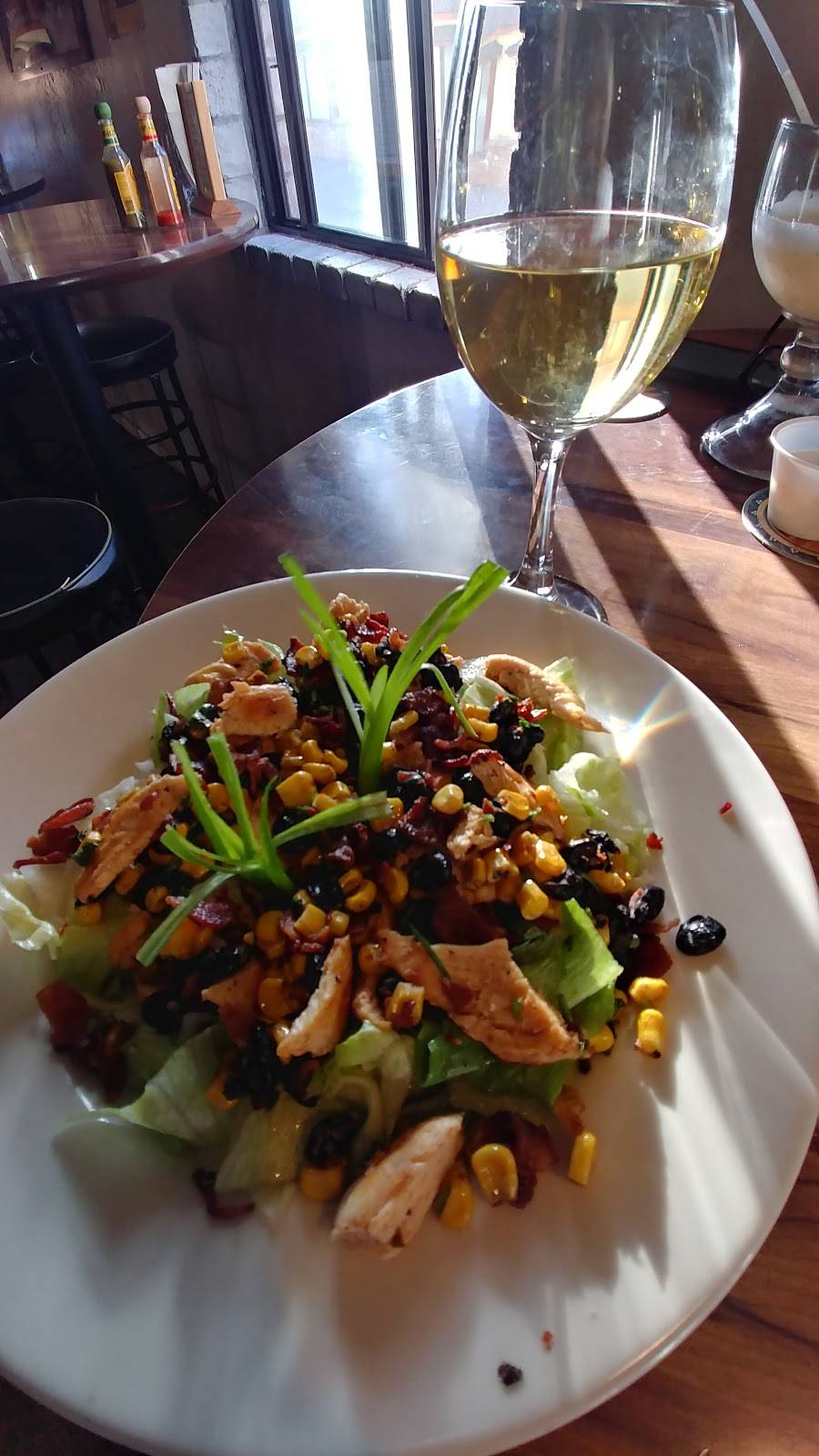 Mountain Bar and Grill | restaurant | 42164 Moonridge Way, Big Bear Lake, CA 92315, USA | 9098662606 OR +1 909-866-2606