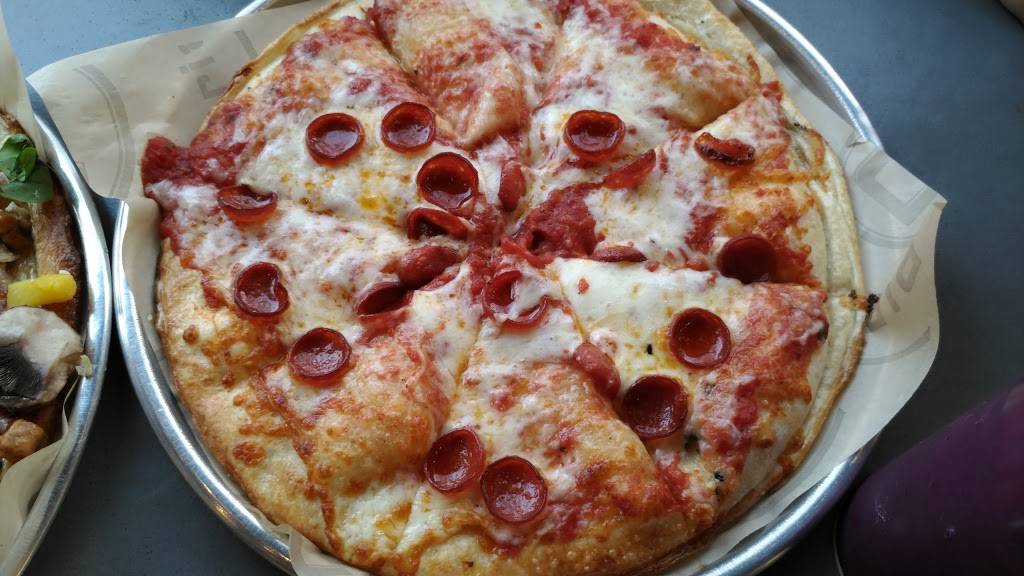 Pieology Pizzeria | restaurant | 26460 Ynez Rd, Temecula, CA 92591, USA | 9517191001 OR +1 951-719-1001