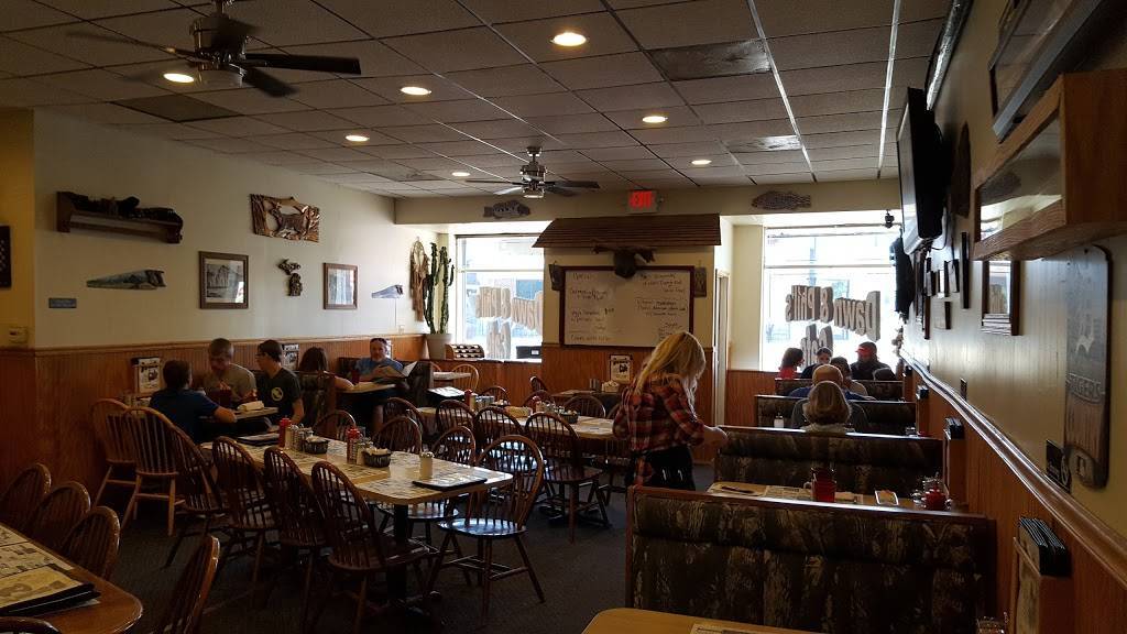 Dawns Cafe | restaurant | 105 W State St, Colon, MI 49040, USA | 2694324034 OR +1 269-432-4034