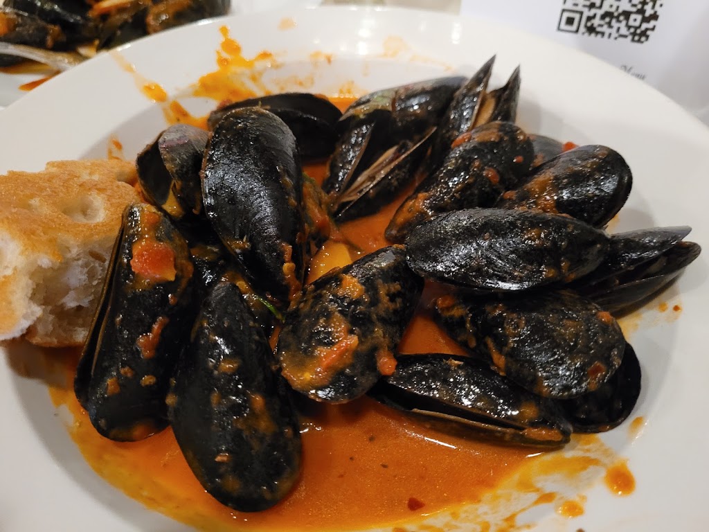 RJS RESTAURANT SEAFOOD/CHOPS/PASTA | restaurant | 109 1st St, Pittsfield, MA 01201, USA | 4134640109 OR +1 413-464-0109