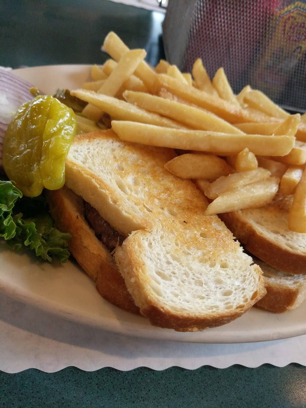 Petes Brass Rail & Car Wash | restaurant | 201 Hartz Ave, Danville, CA 94526, USA | 9258208281 OR +1 925-820-8281