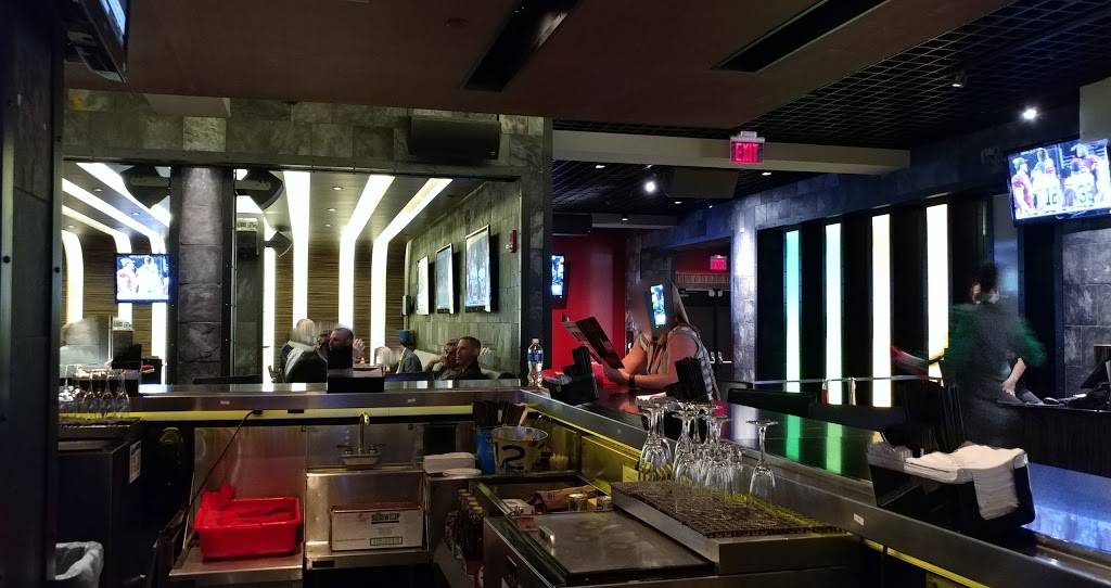 Fuse Sports Bar | restaurant | 2800 Opryland Dr, Nashville, TN 37214, USA | 6154586848 OR +1 615-458-6848