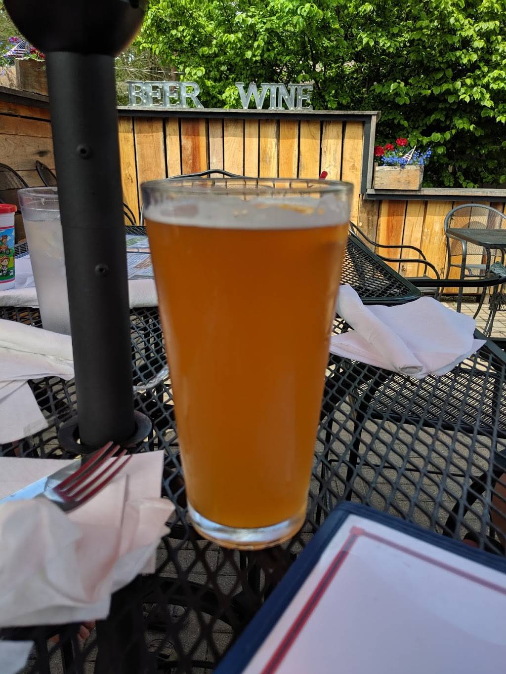 Sand Bar and Grill | restaurant | 11368 M-179, Middleville, MI 49333, USA | 2692052525 OR +1 269-205-2525