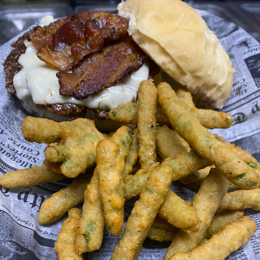 Hammer Inn | restaurant | 1208 State St, Green Bay, WI 54304, USA | 9204326699 OR +1 920-432-6699