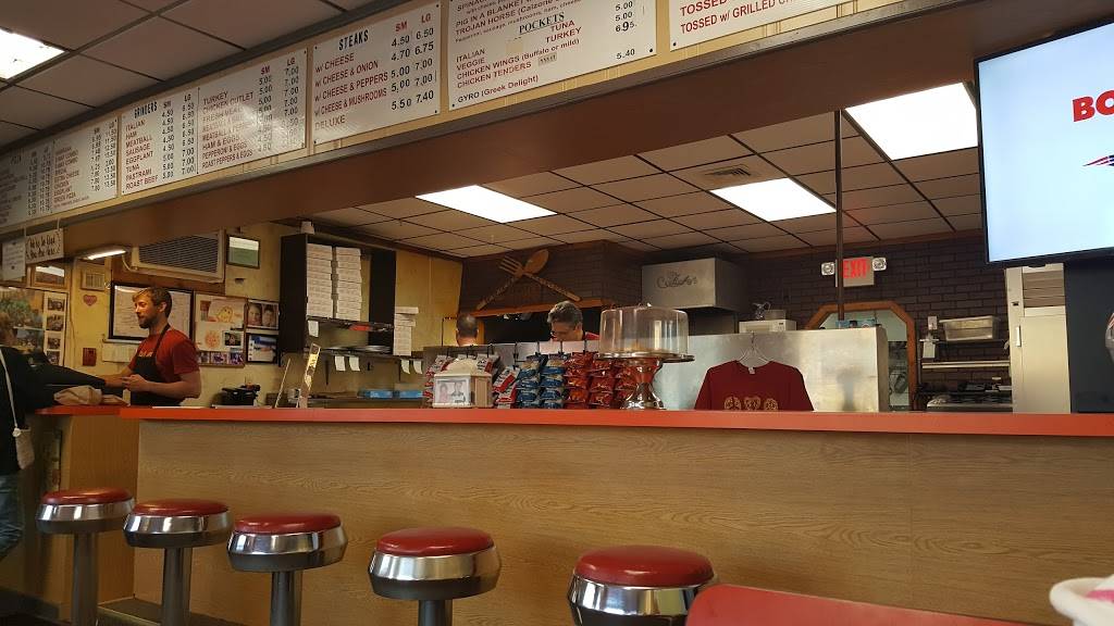 Crustys Pizza | restaurant | 1331 Warwick Ave, Warwick, RI 02888, USA | 4014635123 OR +1 401-463-5123