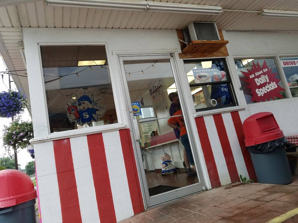 Grillin Dave-Style | restaurant | 1612 Linden Ave, Zanesville, OH 43701, USA | 7404523808 OR +1 740-452-3808