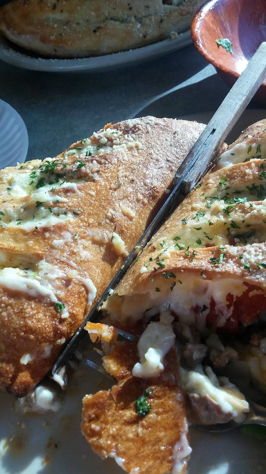 Borrillos Pizzeria and Beer & Wine Garden | restaurant | 88 San Marco Ave, St. Augustine, FL 32084, USA | 9048291133 OR +1 904-829-1133