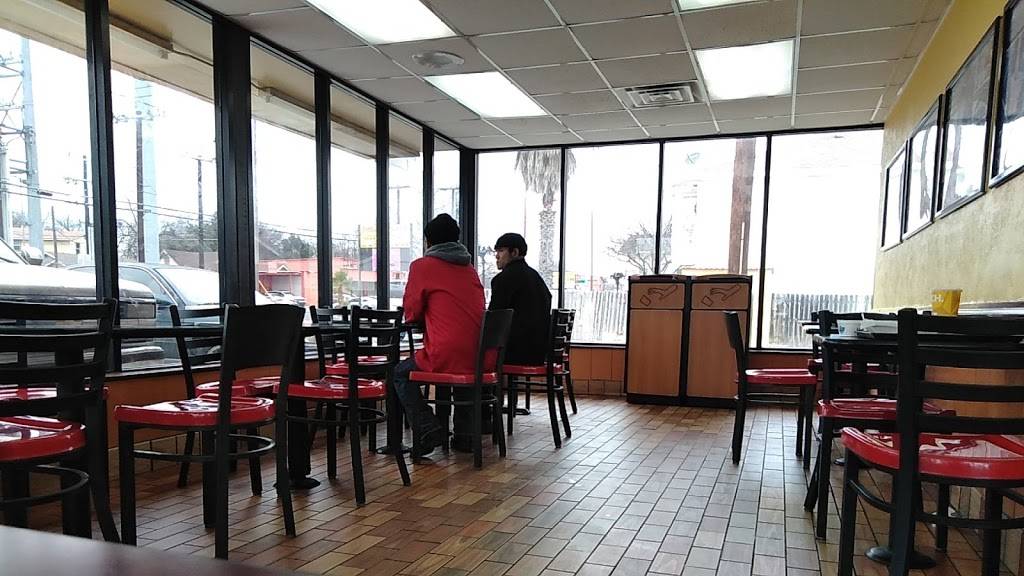 Churchs Chicken | restaurant | 1839 W Hildebrand Ave, San Antonio, TX 78201, USA | 2107325430 OR +1 210-732-5430