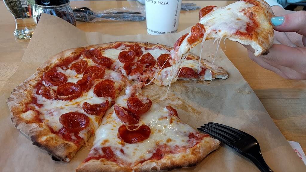 Rise Pie | restaurant | 1650 Premium Outlet Blvd, Aurora, IL 60502, USA | 6304998810 OR +1 630-499-8810