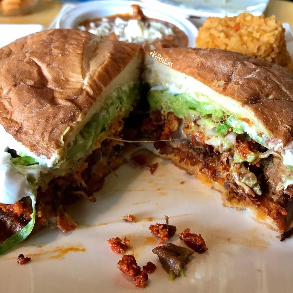 Pineapple Cafe & Mexican Grill | restaurant | 7864 S Howell Ave, Oak Creek, WI 53154, USA | 4143045756 OR +1 414-304-5756