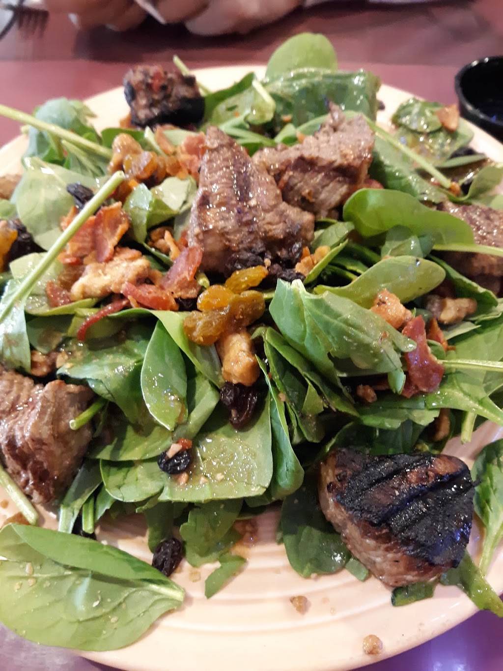 Mikey Bs | restaurant | 989 Victoria St, New Bedford, MA 02745, USA | 5089850002 OR +1 508-985-0002