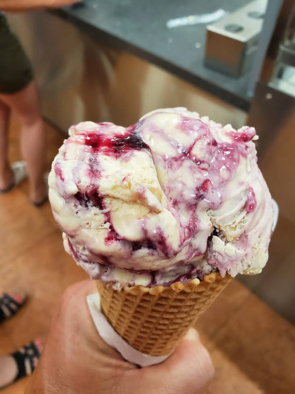 Braums Ice Cream & Burger Restaurant | restaurant | 550 E 47th St S, Wichita, KS 67216, USA | 3165540033 OR +1 316-554-0033