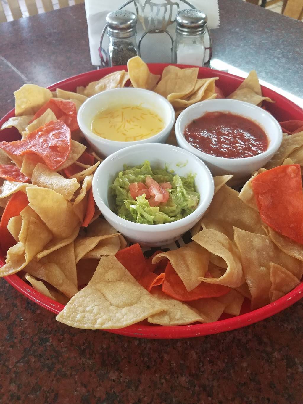 Mi Ranchito | restaurant | 7450, 1722 S Zarzamora St, San Antonio, TX 78207, USA | 2104441180 OR +1 210-444-1180