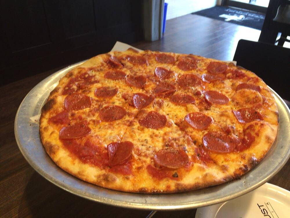 Upper Crust Pizzeria | restaurant | 1782 Massachusetts Ave, Cambridge, MA 02140, USA | 6174921111 OR +1 617-492-1111
