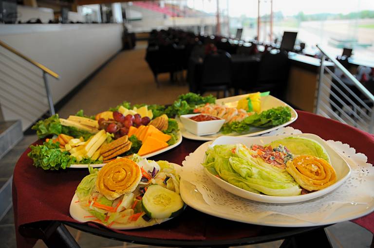 Eldorado Scioto Downs | restaurant | 6000 S High St, Columbus, OH 43207, USA | 6142954700 OR +1 614-295-4700