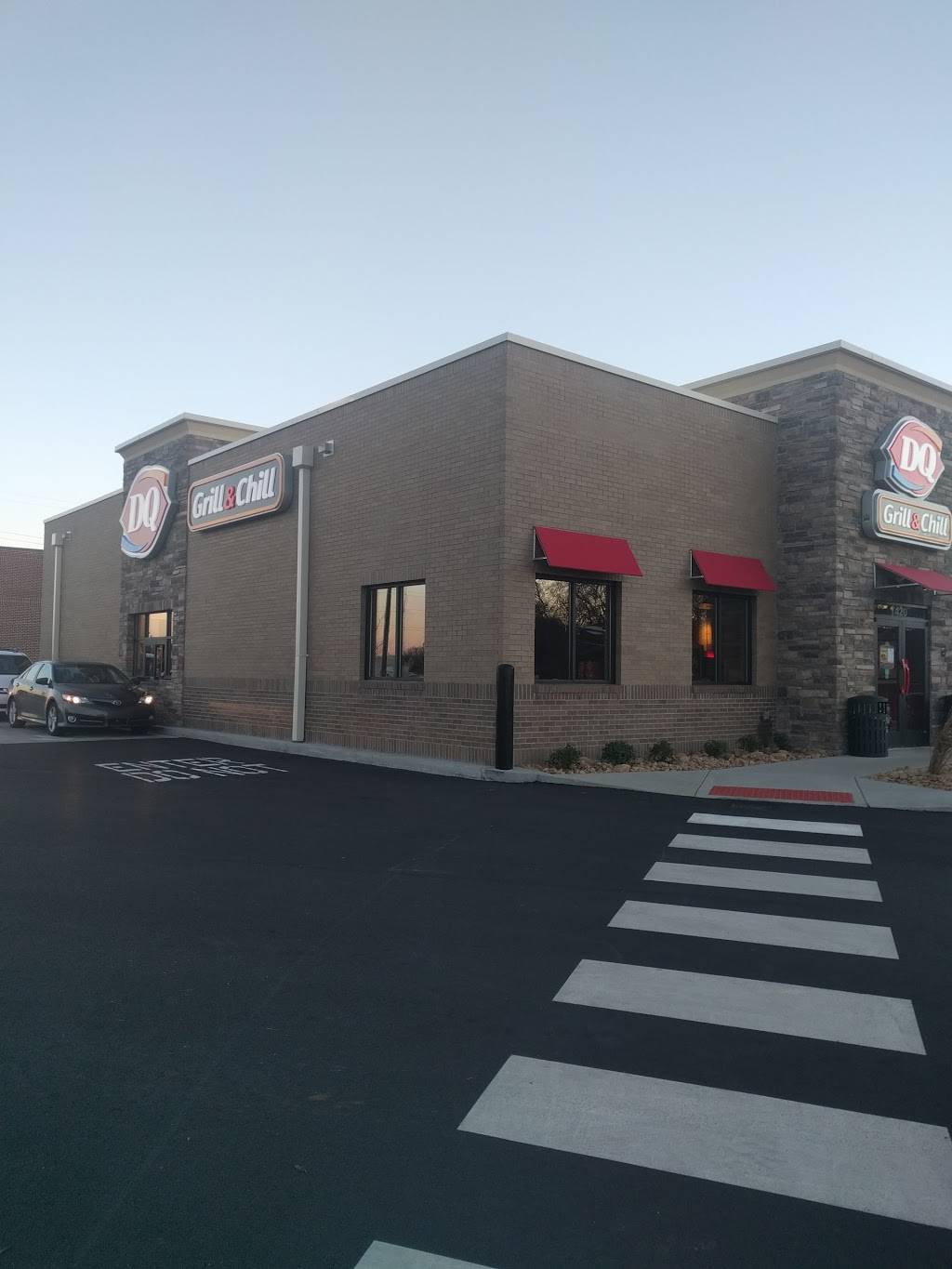 Dairy Queen Grill & Chill | restaurant | 1420 N Mt Juliet Rd, Mt. Juliet, TN 37122, USA | 6157960377 OR +1 615-796-0377