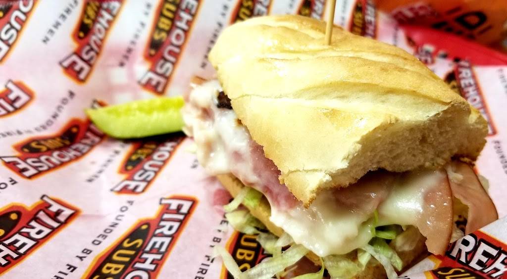 Firehouse Subs | meal delivery | 13301 Shelbyville Rd #104, Louisville, KY 40223, USA | 5028834168 OR +1 502-883-4168