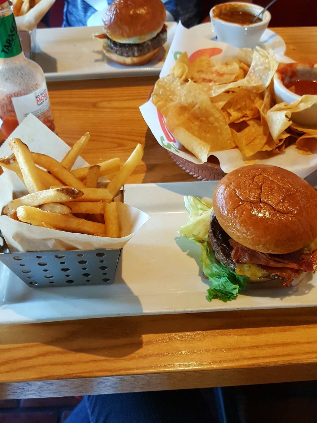 Chilis Grill & Bar | restaurant | 12570 W Sunrise Blvd, Sunrise, FL 33323, USA | 9548469140 OR +1 954-846-9140